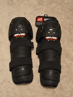 Evs Option Knee/shin Guards New In Package Adult Adjustable For Dirtbike Riding